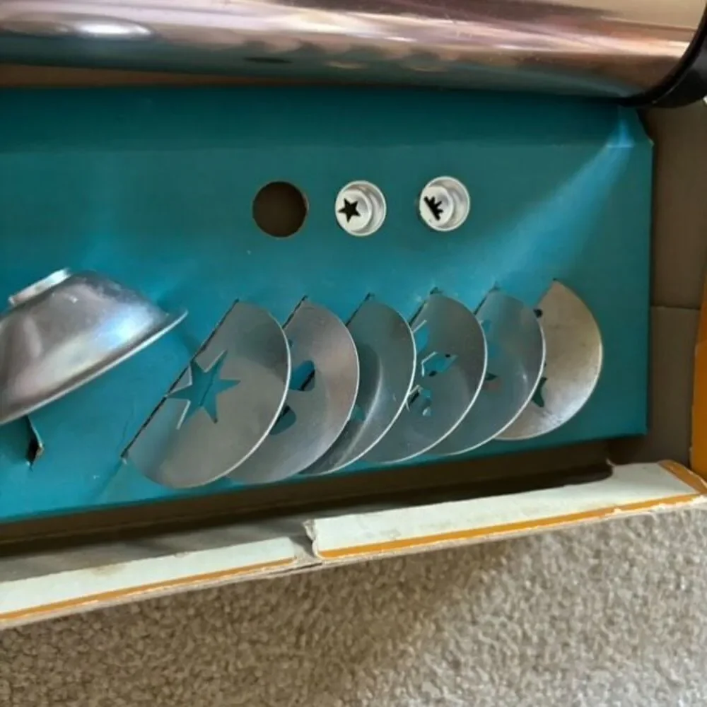 West Bend Cookie Chef And Pastry Gun With Discs And Tips